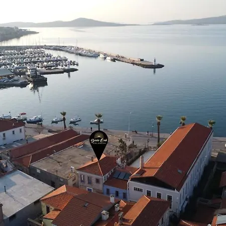 Deniz Oenue * Ayvalik