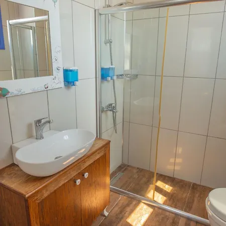Deniz Oenue Homestay